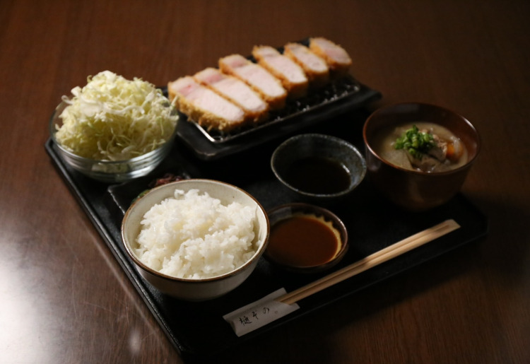 7. 鹿児島南州ポーク リブロースとんかつ定食200ｇ(tonkatsu teishoku／Kagoshima Nanshu pork rib roast tonkatsu set meal 200g)